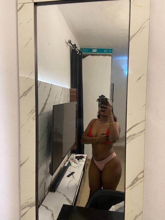 Ebonymuna available to meet and have some fun time this weekend text me now on signal: Munarose.25 Telegram: Ebonymuna - Image 3